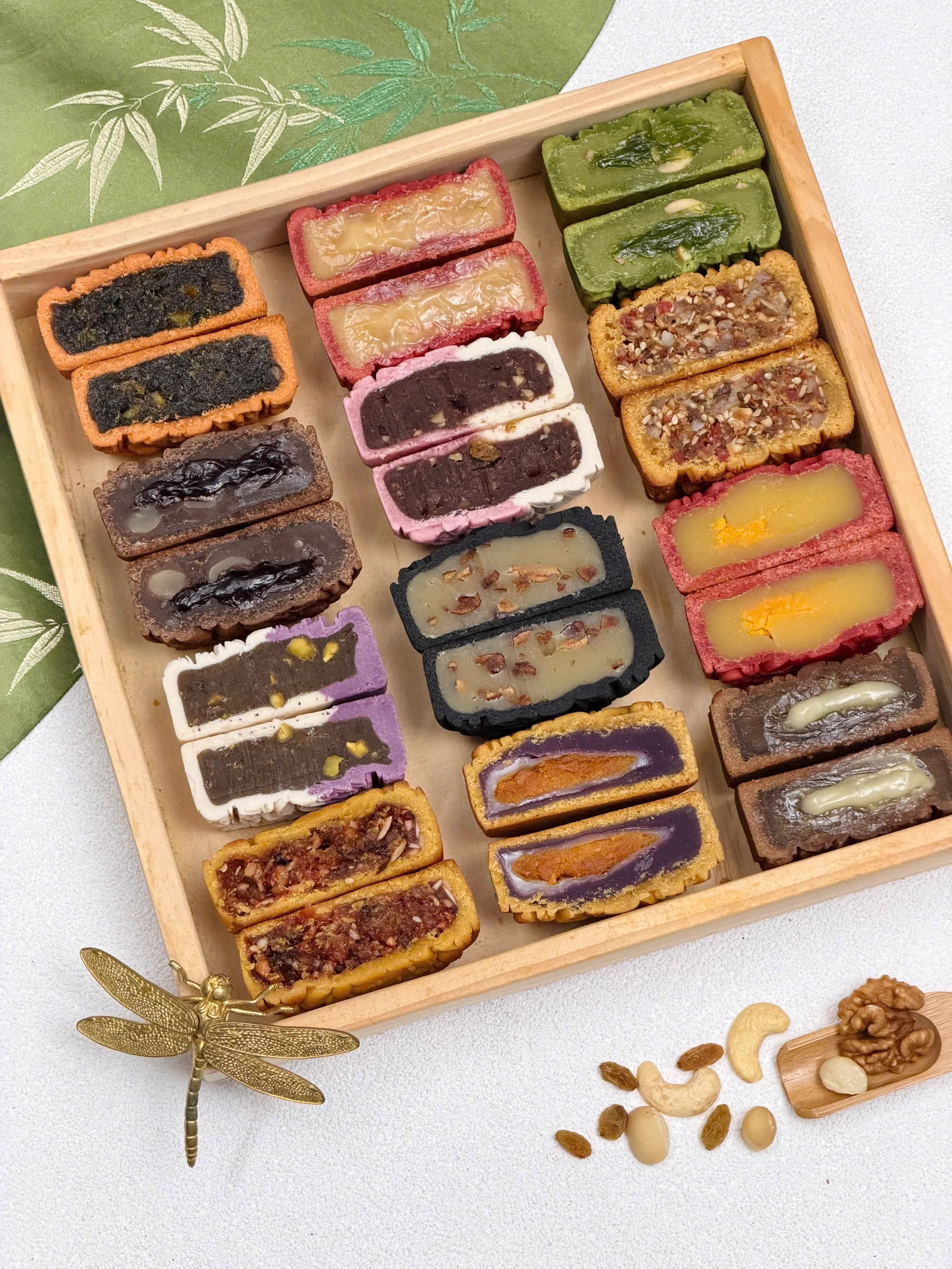 Bộ sưu tập mặt cắt bánh Trung Thu