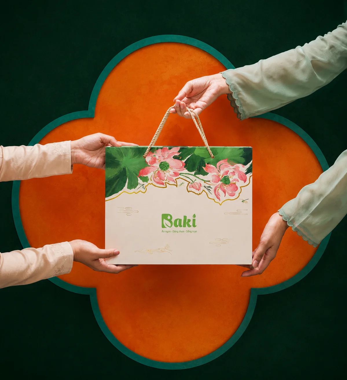 Khoảnh khắc trao túi quà Trung Thu Baki