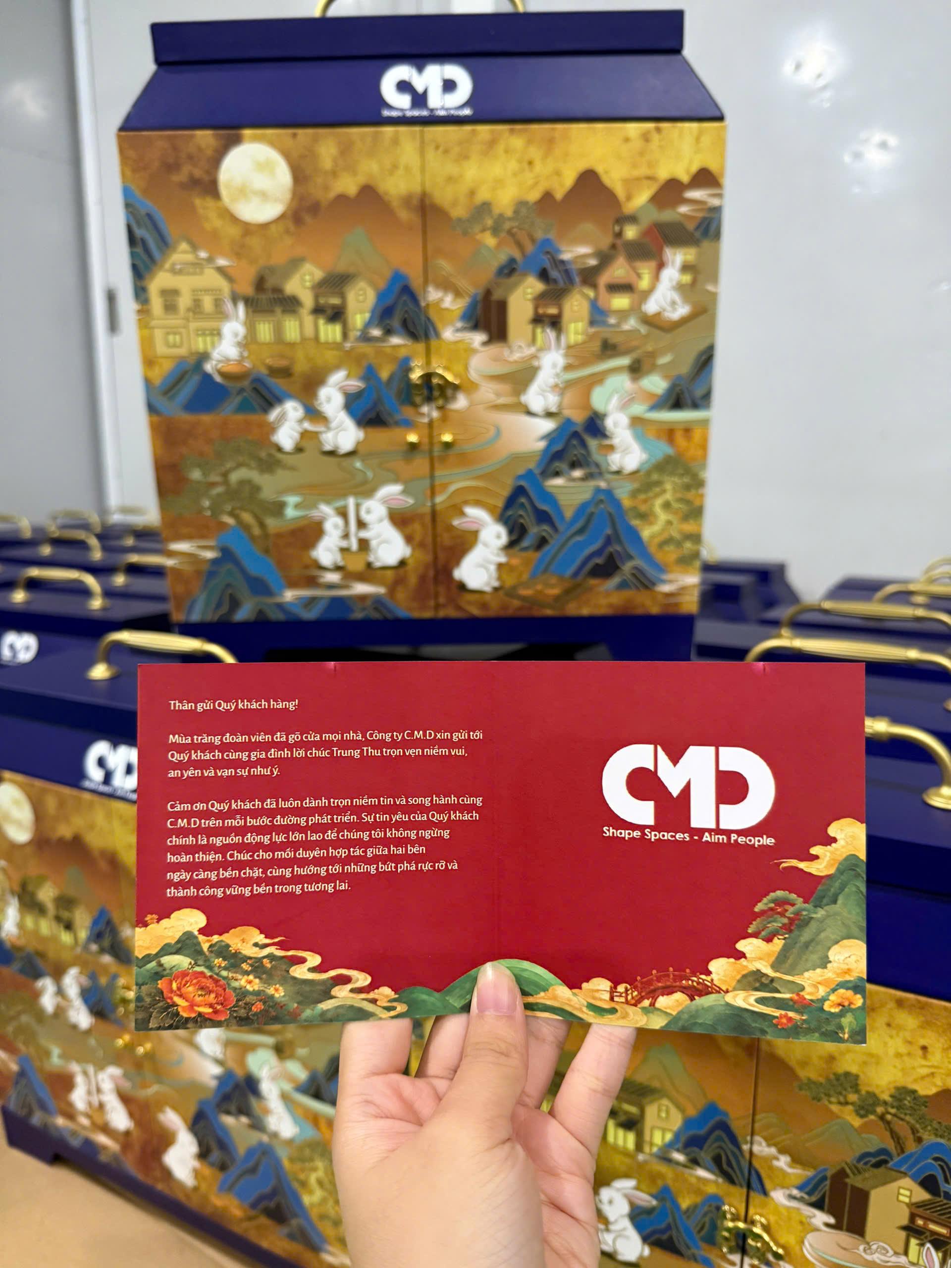 Chi tiết quà tặng Trung thu Baki Food